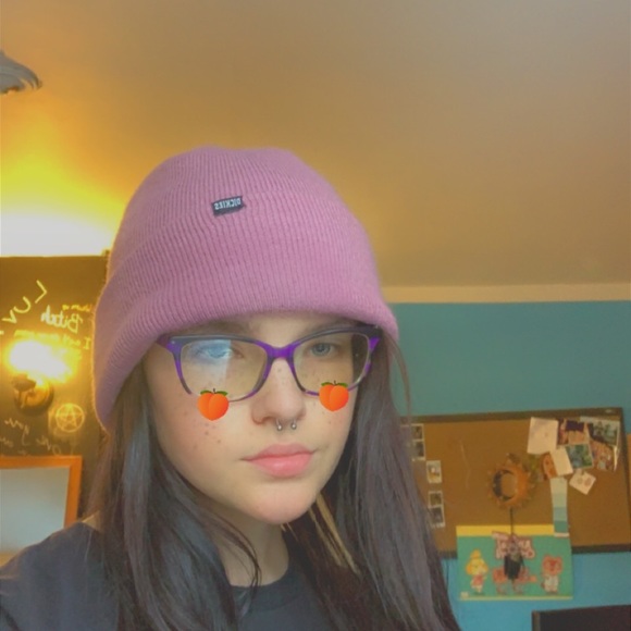 Meet the Posher Other - Meet your Posher, Justine